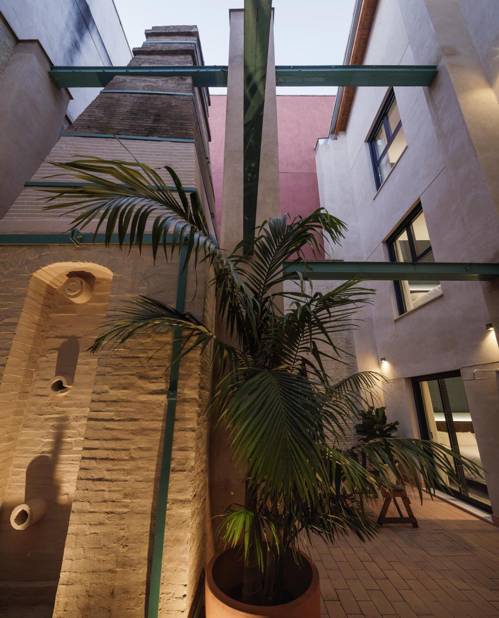 Terra Triana Apartments Севилья Экстерьер фото