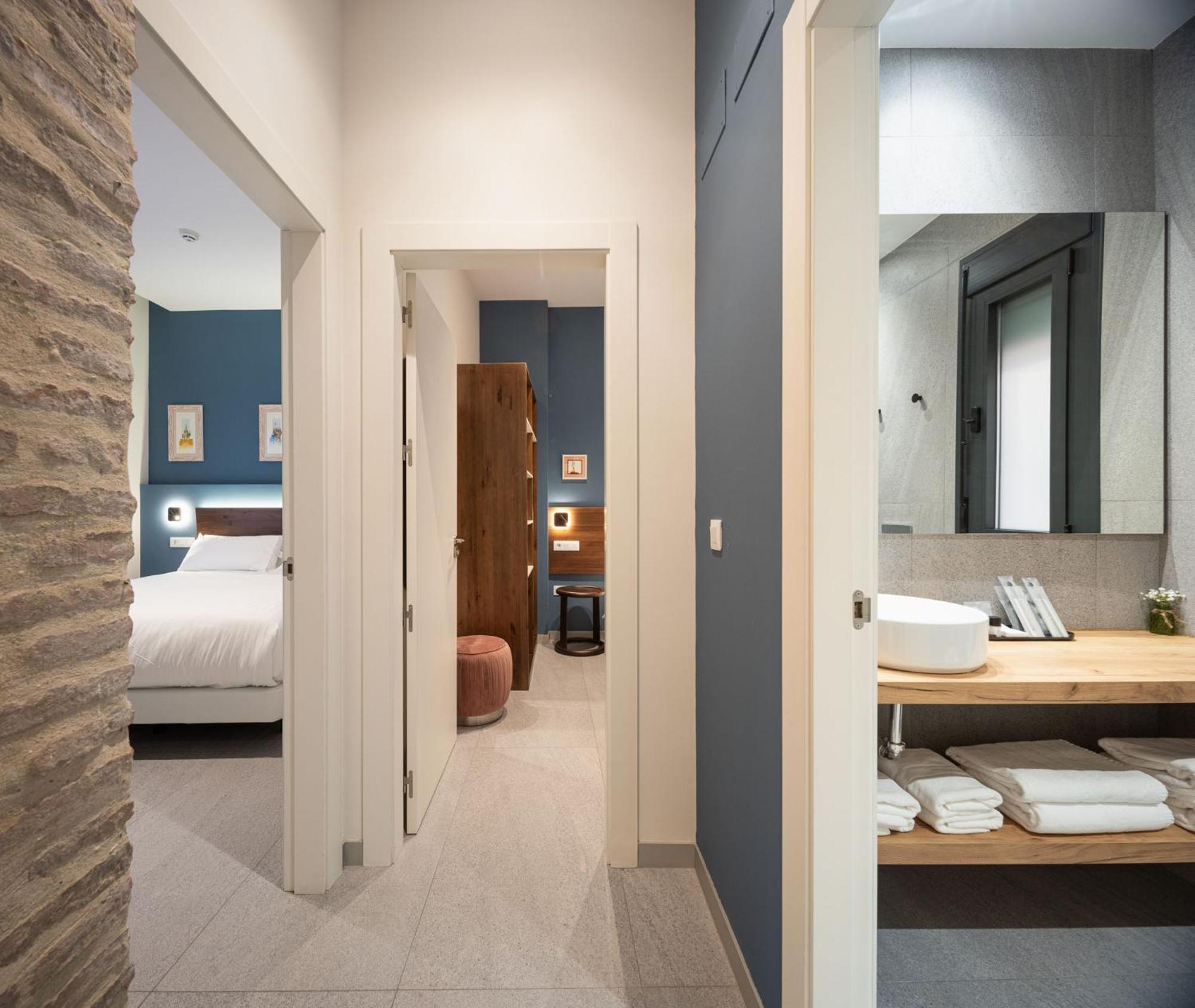 Terra Triana Apartments Севилья Экстерьер фото